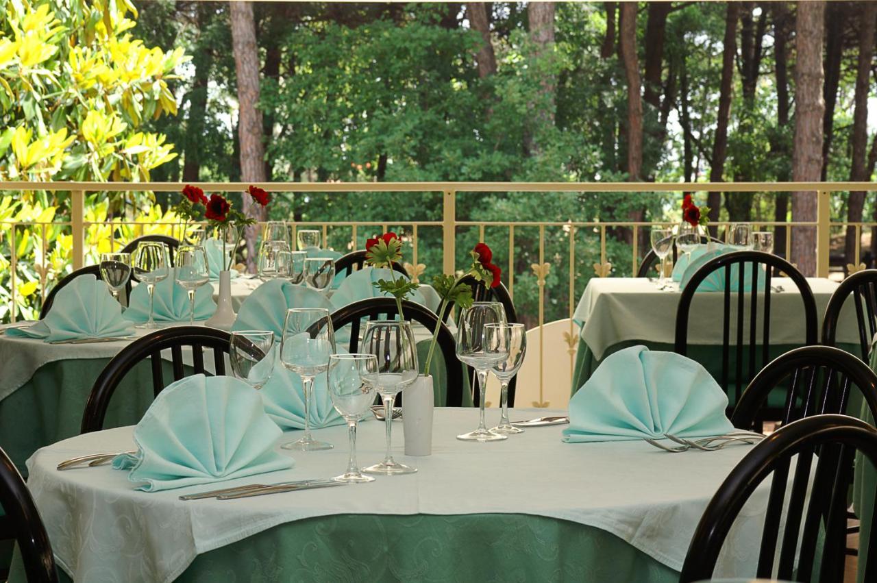 Hotel Bamby Cervia Exterior photo